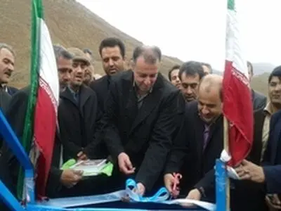 بهره‌برداری از با‌کیفیت‌ترین آب چشمه دنیا در برزک آغاز شد