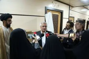 پیکر رهبر شهید انقلاب در حرم مطهر رضوی تدفین می شو