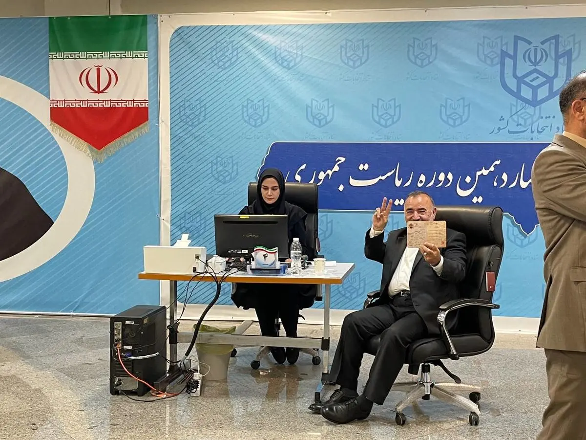 نام نویسی یک چهره نظامی دیگر در انتخابات ریاست جمهوری