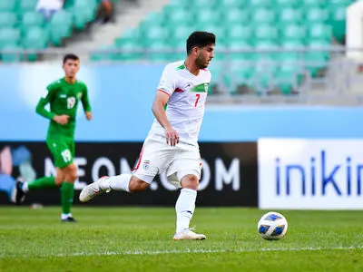 خدابنده لو بعد از بازی نساجی پرسپولیسی می شود
