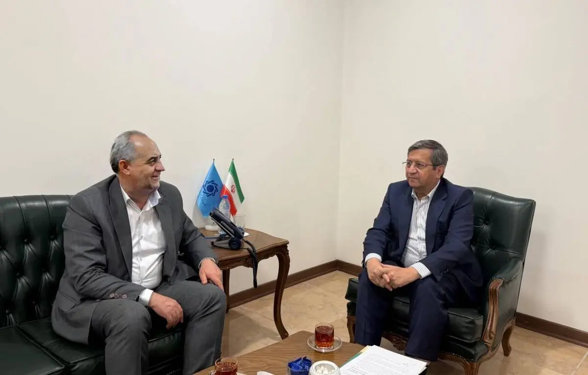 مطالبات اقتصادی آذربایجان‌شرقی روی میز بانک مرکزی