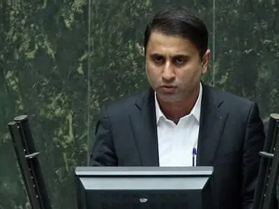 خانواده‌ها نمی‌توانند در سفره خودشان نان و تخم‌مرغ هم داشته باشند/ علت گرانی تخم مرغ، ارز ترجیحی و نبود کامیون برای حمل نقل است