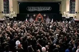 لحظاتی از مداحی میثم مطیعی در حسینیه امام خمینی(ره) + فیلم