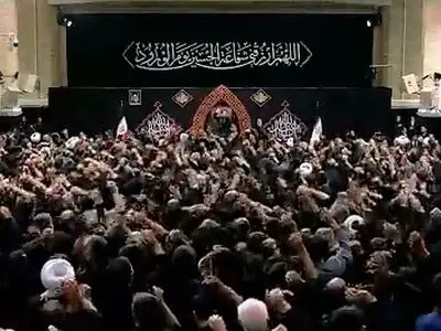 لحظاتی از مداحی میثم مطیعی در حسینیه امام خمینی(ره) + فیلم