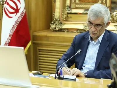 نگین تاجی جانشین حسینی مکارم شد