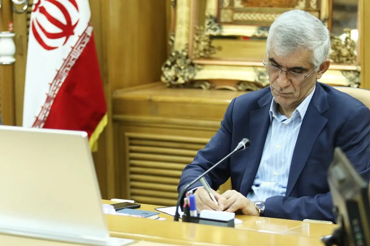 نگین تاجی جانشین حسینی مکارم شد