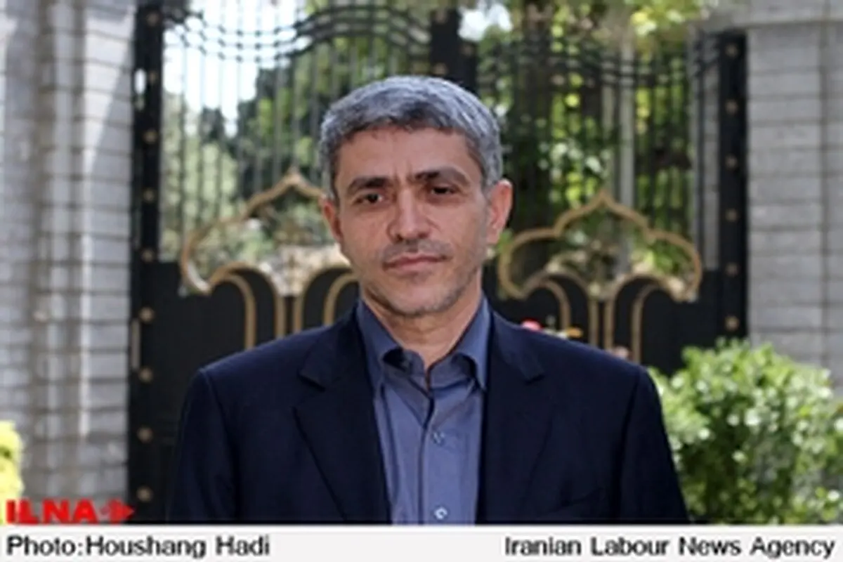 طیب‌نیا: آغاز اجرای برنامه راهبردی وزارت اقتصاد در بهار ۹۳
