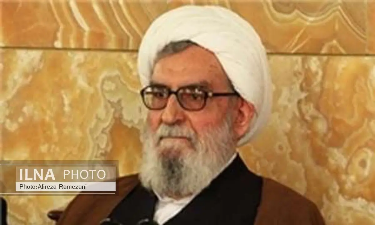 عیادت نایب رئیس مجلس شورای اسلامی و استاندار از آیت الله واعظ طبسی