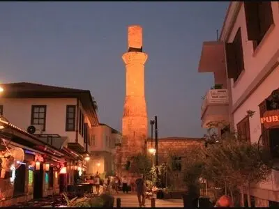 ​مسجد شاهزاده کورکوت آنتالیا: مسجدی که زمانی کلیسا بود
