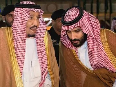 وول ستریت جورنال: الملک السعودی وولی‌عهده ناقشا العام الماضی سبل استباق إجراءات بایدن العقابیة