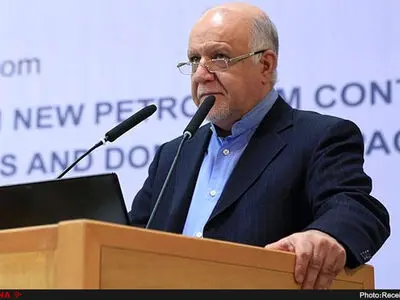 Zanganeh: enemies fail to stop Iranian oil export