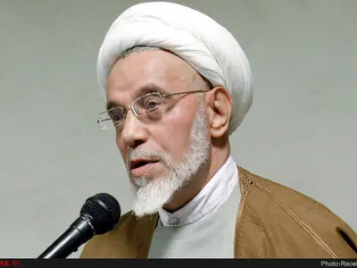 تجلیل از هاشمی، تجلیل از نظام و انقلاب است/بدگویی‌ها و تهمت‌های ناروا را باید کنار بگذاریم / هاشمی برای جلوگیری از ایجاد تشنج، سکوت کرد