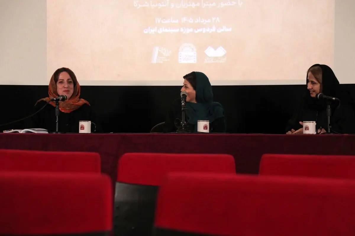 بخشی از قربانیان «سینما رکس» بعد از فاجعه به وجود آمده‌اند