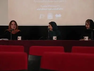 بخشی از قربانیان «سینما رکس» بعد از فاجعه به وجود آمده‌اند