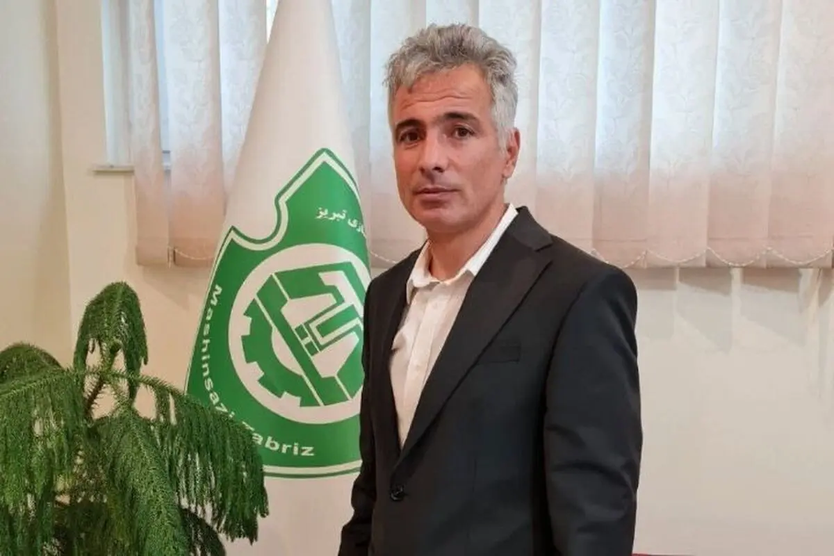 اکبرپور: شایعه کردند من درخواست شکستن پای بازیکن پرسپولیس را داشته ام!/ بازیکنانم قبل بازی هتل را ترک کردند