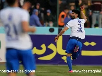 درخشش زکی پور، افت نور افکن