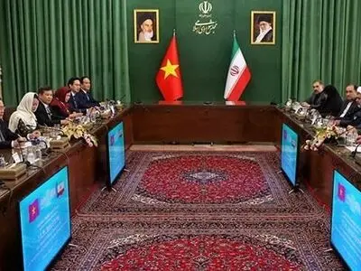 قالیباف : الترکیز على شرق اسیا من اولویات السیاسة الخارجیة الایرانیة