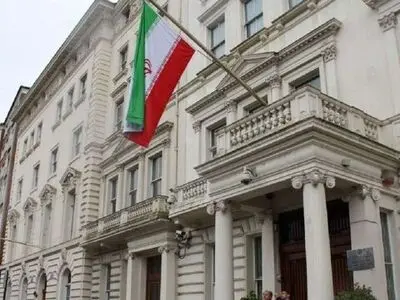 مزاحمان خودجوش اینجا به خاطر ایجاد جو ارعاب و تهدید علیه سفارت ایران مورد تفقد قرار می‌گیرند