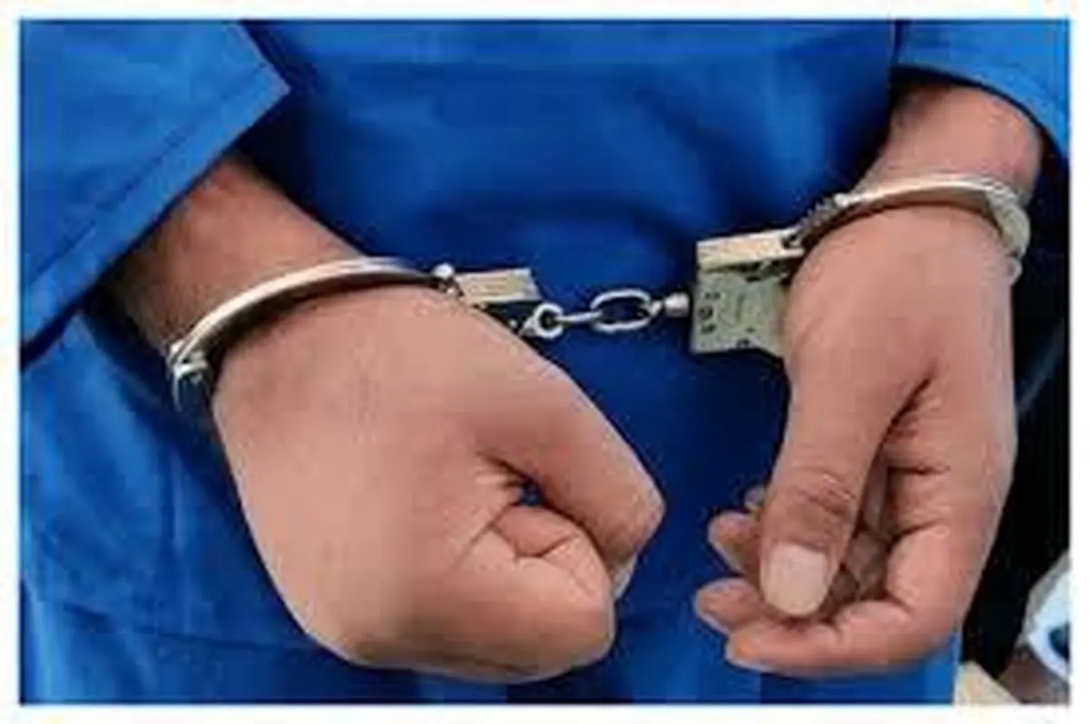 دستگیری قاتل در صحنه قتل در صومعه سرا