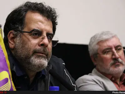 هرکسی اگر به قدرت برسد تلاش می‌کند تا سلیقه‌ی خود را در میان مردم اِعمال کند