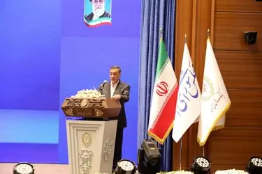 تمرکز اعتبارات بانکی از کلانشهرها به سمت مناطق دارای مزیت آبی جابجا شود