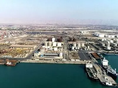 تخلیه و بارگیری بیش از ۲۰ میلیون تن انواع فرآورده‌ نفتی از بندر خلیج‌فارس