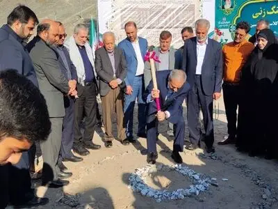 ساخت یک مدرسه در زاهدان توسط وزیر آموزش و پرورش کلنگ زنی شد