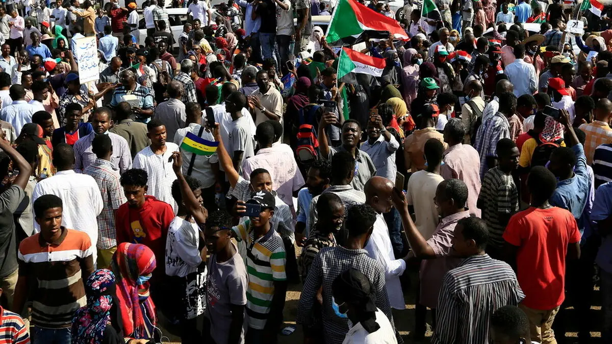 تداوم اعتراضات مردم سودان به کودتا و تسلط ارتش بر قدرت
