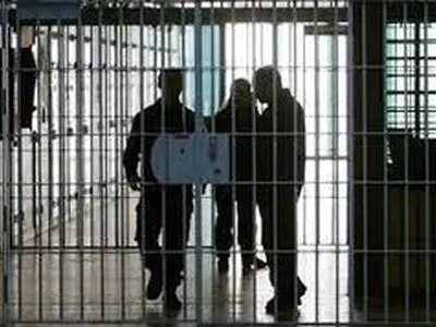 کار در زندان‌های ایالات‌متحده به روش برده‌داری/ منفعت سرمایه‌داران درگرو افزایش تعداد زندانیان است/ رقابت برای دستیابی به معادن بی‌انتهای نیروی کار در زندان‌ها 