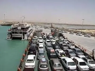 منع ورود خودروهای شخصی از بندر پهل به قشم