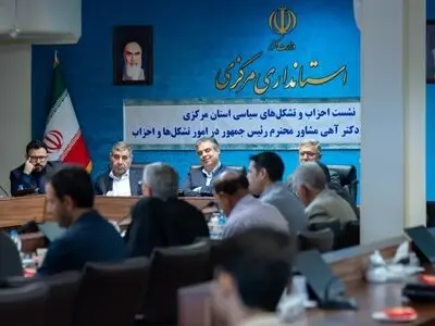وفاق به معنای سهم‌خواهی از دولت نیست