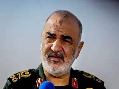ما احساس نیازی به برجام نمی‌کنیم چون رزاق ما خداست/ دفاع مقدس مقیاس نبردهای بعدی را محدود کرد/ فرمول‌های غلبه بر دشمن را آموخته‌ایم