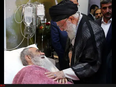 عیادت رهبر انقلاب از آیت‌الله مظاهری