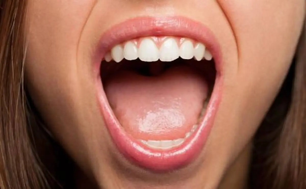 دلیل اصلی تلخ و بد مزه بودن دهان در صبح و راه حل آن