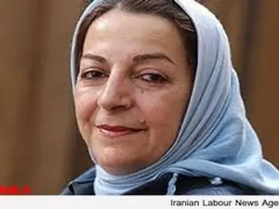 اقلیت مجلس به رای ملت بی‌اعتنایی می‌کند