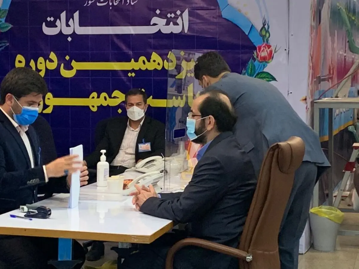 شاهین محمدصادقی در انتخابات ریاست‌جمهوری نام‌نویسی کرد