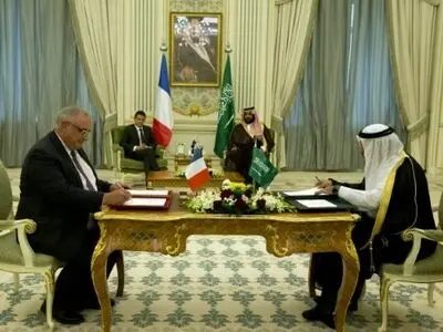فرانسه قراردادی به ارزش ۱۰ میلیارد یورو با عربستان امضا کرد