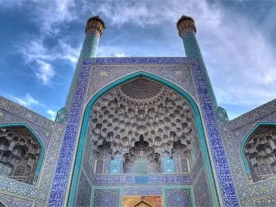 «مسجد جامع عباسی» با خطر جدی روبرو است