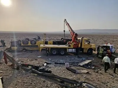 افزایش شمار جان‌باختگان واژگونی اتوبوس مسافربری آزادراه ساوه به همدان به 13 نفر