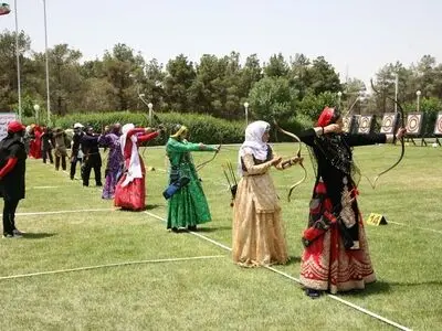 شروع مسابقات  بین المللی تیراندازی با کمان سنتی با حضور هفت کشور 