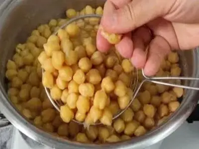 بهترین روش خیساندن نخود و پخت آن در ۸ دقیقه ! + فیلم