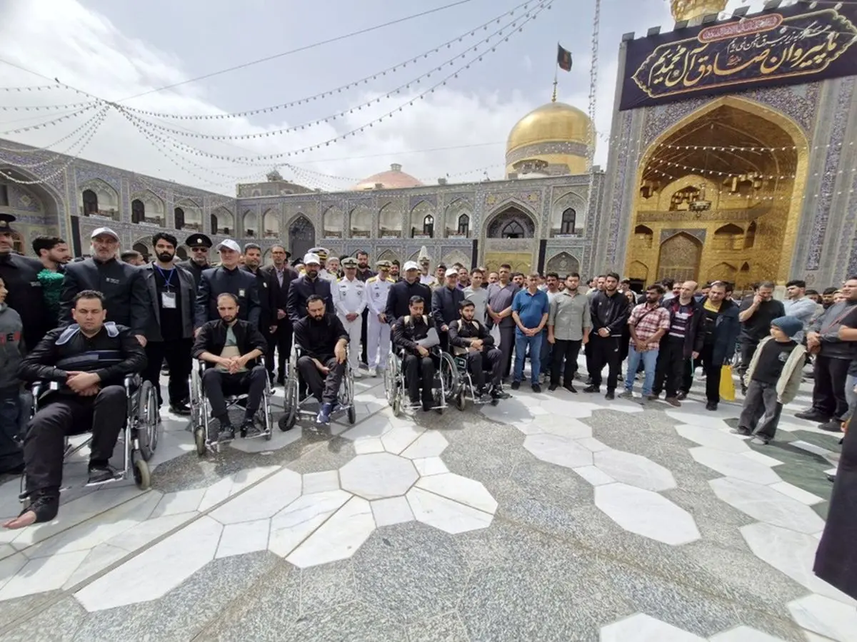 برگزاری آیین استقبال از بازماندگان ناوشکن دنا