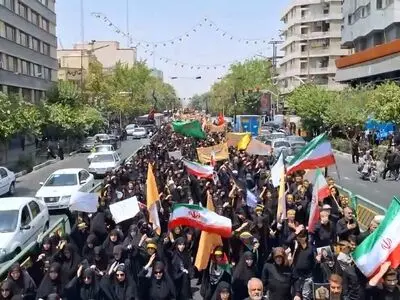 دسته عزاداری تاسوعای تهرانی‌ها در پشتیبانی از رهبر انقلاب + فیلم
