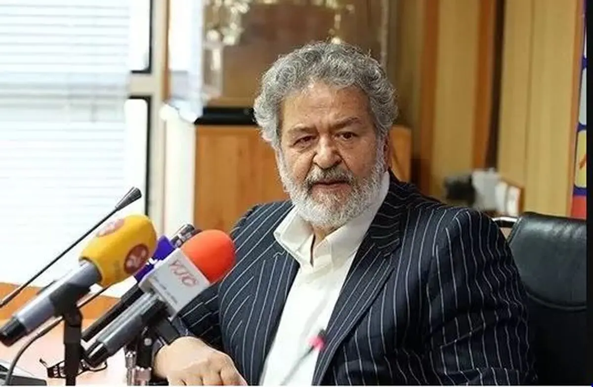 عابدینی: فوتبال دولتی باعث حذف سرخابی‌ها از آسیا شد/ برند معنوی مردمی را در بورس عرضه می‌کنند؟/ مجمع اختیار عزل فوری و فوتی از اعضای هیئت رئیسه را بگیرد