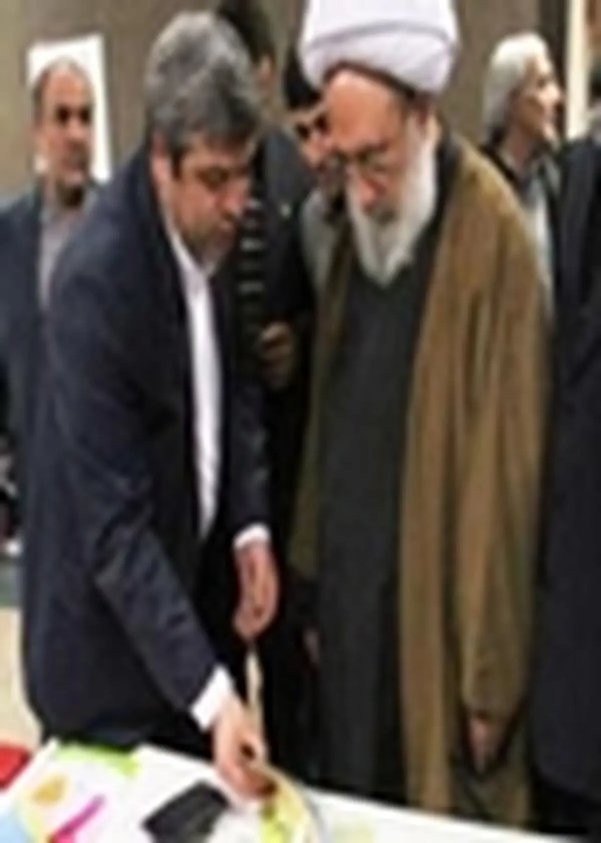 آموزش بهترین شیوه آگاه سازی مردم از حقوق شهروندی خویش است