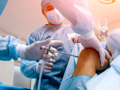 توقف عمل تعویض مفصل بیماران هموفیلی در بیمارستان‌های دولتی؛ تامین اجتماعی افزایش قیمت دارو را نپذیرفت