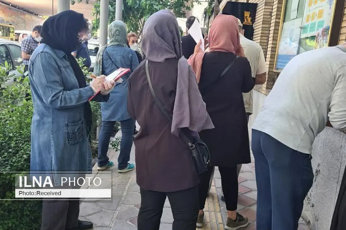 انتقاد رئیس شورای شهر کرج از نحوه واکسیناسیون سالمندان 