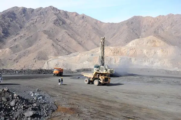  رکوردشکنی ایمیدرو در حفاری‌های اکتشافی با ثبت 670 هزار متر در سال گذشته