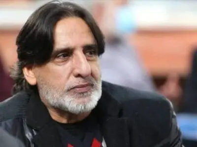 بیانی: خط دفاع استقلال هنوز هماهنگ نیست/ تراکتور مدعی جدی قهرمانی است