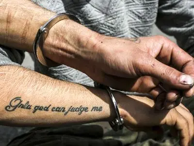 دستگیری یک زورگیر چند ساعت قبل از عقد